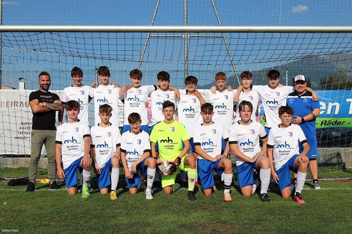 U16
