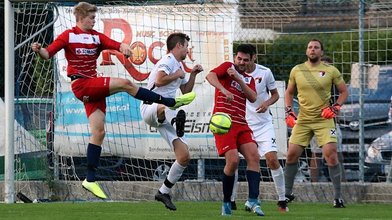 Kampfmannschaft 1 schlägt Kirchdorf mit 3:0 Kampfmannschaft 1 schlägt Kirchdorf mit 3:0